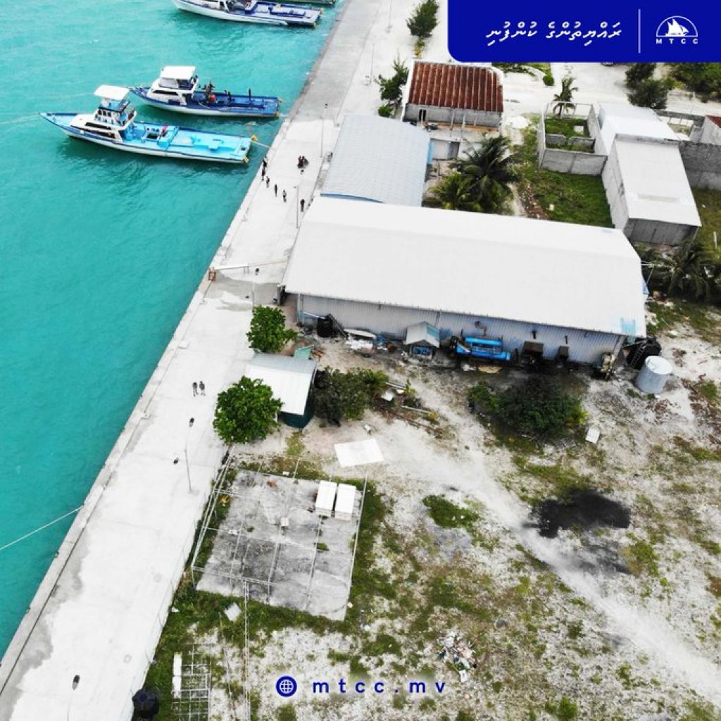 Gdh. Thinadhoo ice plant sarahahdhuge ehgamu thoshilumuge masahakkaiy ninmaalaifi