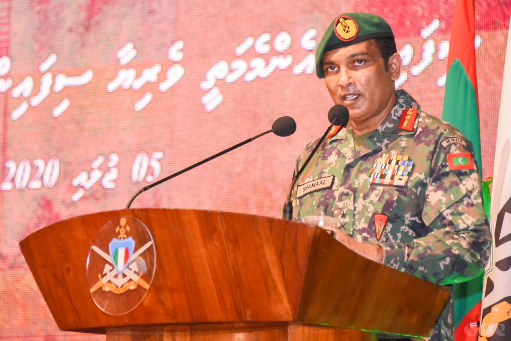 Chief of defence force Abdulla Shamaal Covid ah positive vejje