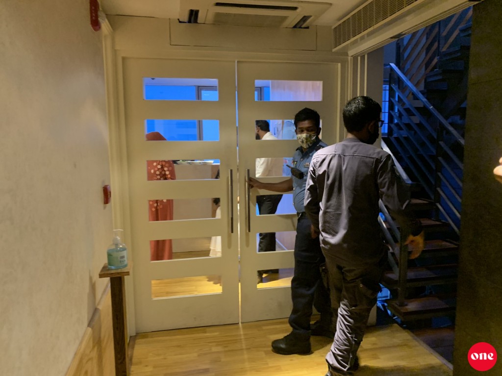 Ufandhuvahuge party ehves huttuvaifi