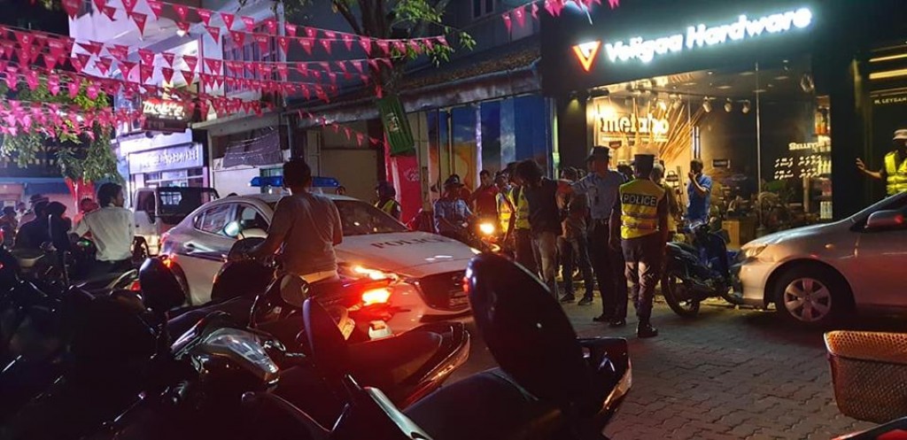 Two arrested for attempting to attack a policeman