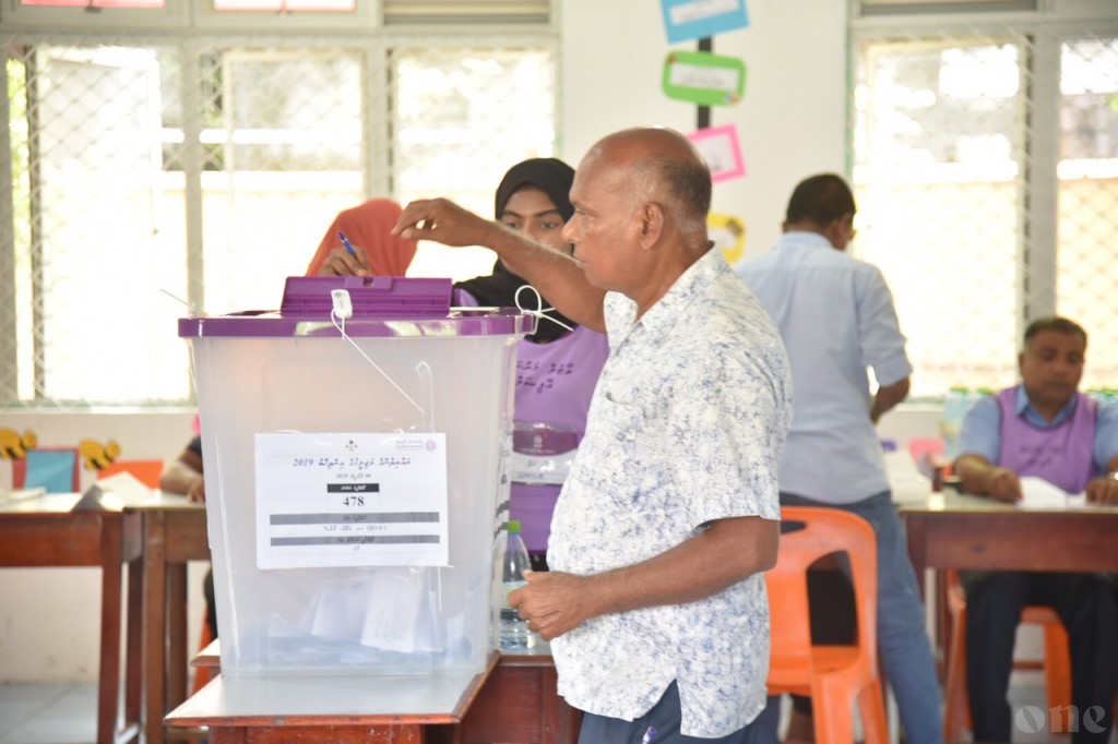 Majlis inthihaabuge re-registration ah hulhuvaalaifi