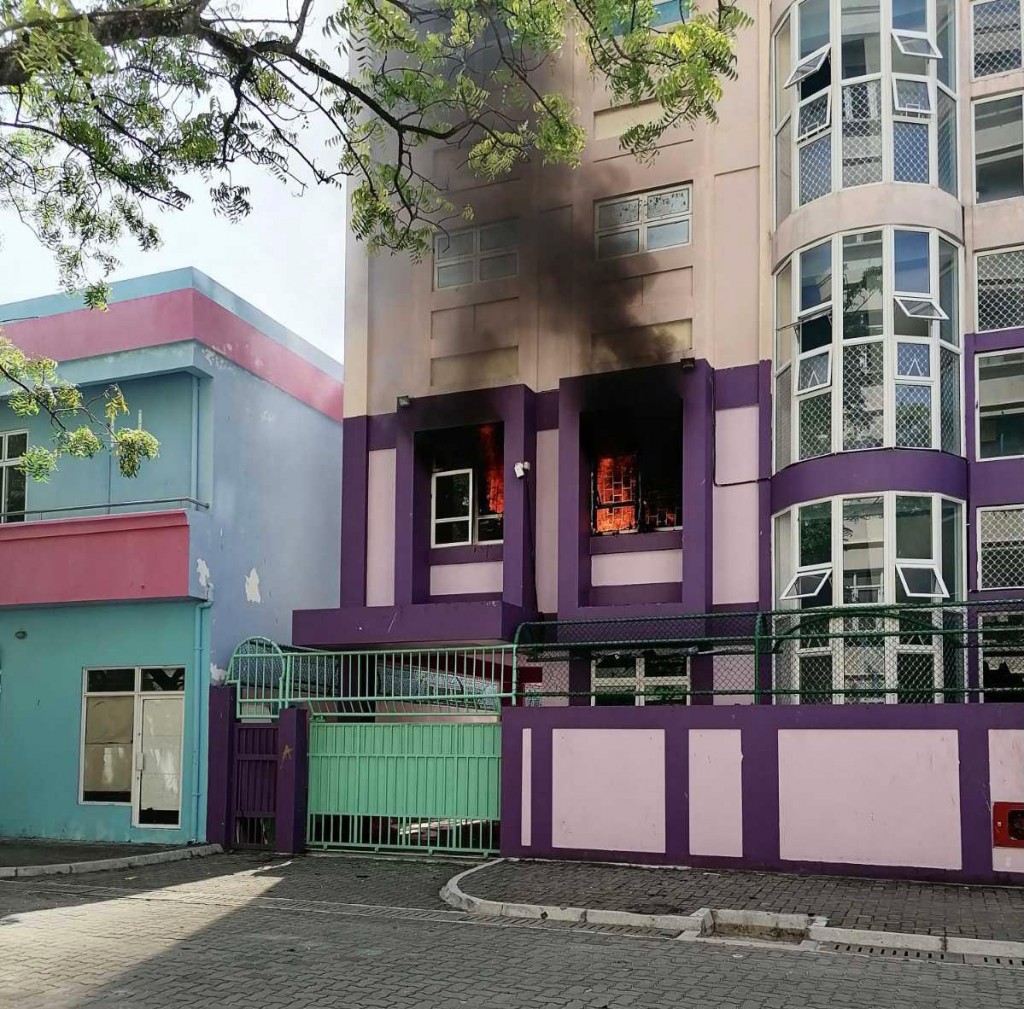 Kudakudheenge hiyaage haalathu goahun goahah! Dhekuhjjehge medhugai hingi hamanujehumehggai kotari roakohlli kamuge vaahaka thakeh!
