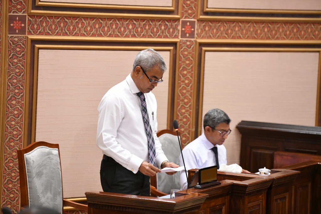 Iruirukolhaa karantu bill boduvaa massala, solar harukurumun halluvaane: Minister