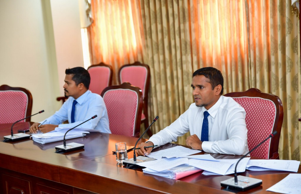 Rah rashuge current ge agu heyo koh June ge niyalah Male' ge aguthakaa eh hama kuran faaskoffi