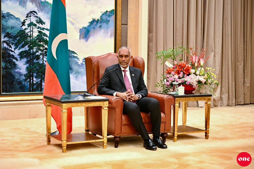 Raees ge China dhathuru fulhah 2.4 million rufiyaa