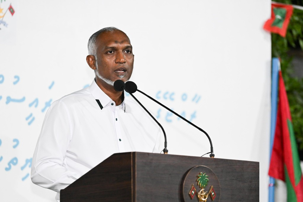 Un'goofaaru bin ithuru 3 hector ah hikkai dheynan: Raees