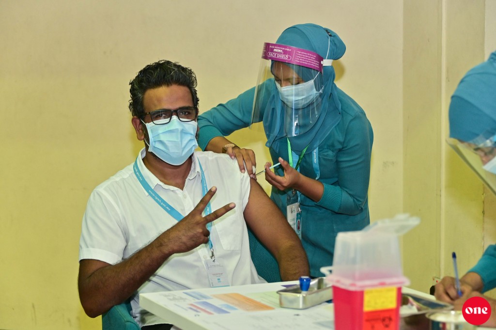 Furathama dhuvahu 282 meehaku vaccine jahaifi