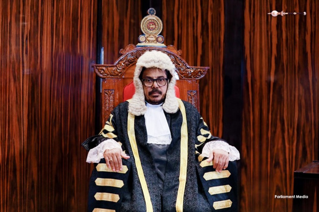 Thauleemee fenavaraa medhu suvaalu ufehdhumun Lanka ge majlis raees, magaamun isthiufaa dhevvaifi