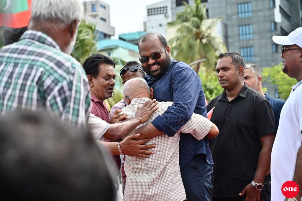 Siyaasee platform magun fennaane, evves siyaasee party akaakeu deal eh neth: Ali Waheed
