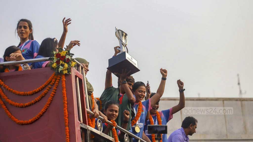 SAFF anhen thashi hoadhi Bangladesh team ah bodu bonus faisaaeh