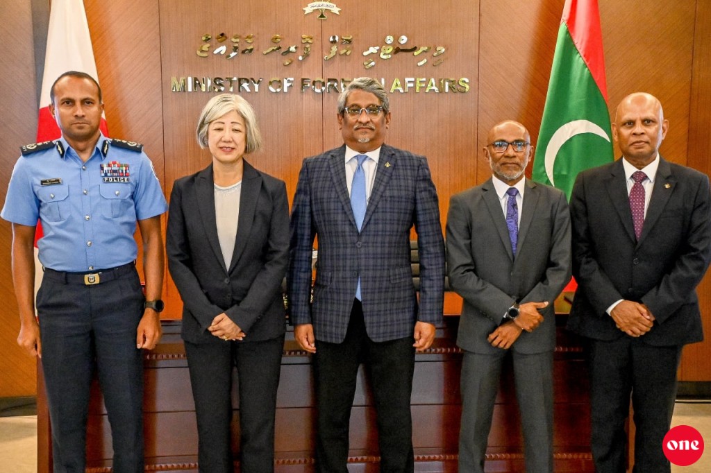 Fuluhunge waseelaiythah tharaggee kurumah Japan sarukaarun 5 million dollaruge hiley ehee