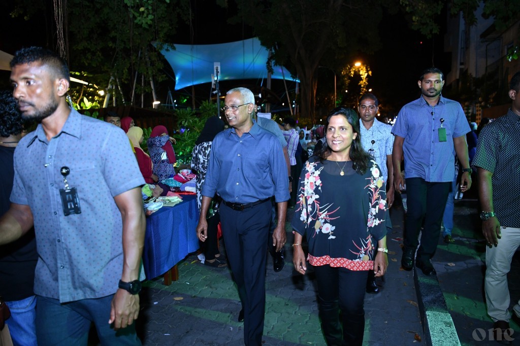 President and First Lady to exchange Eid greetings with the public