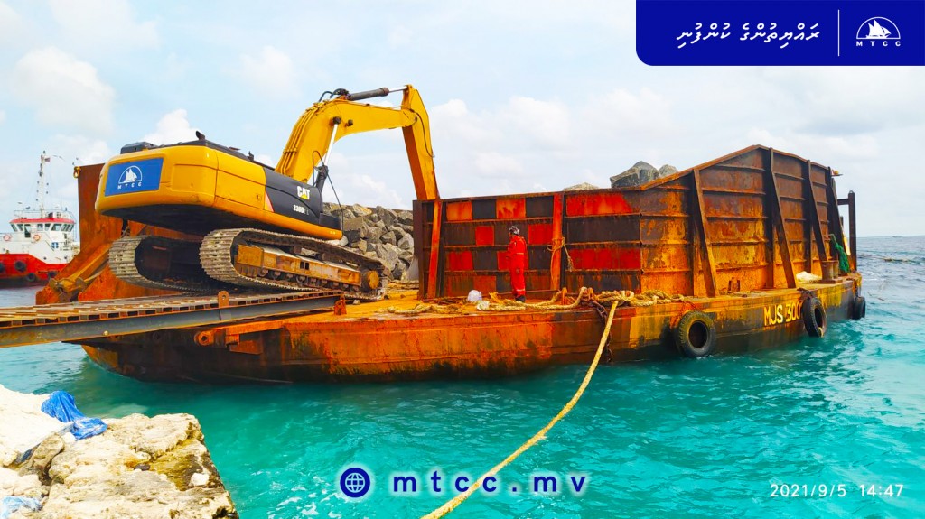 Hangnaameedhoo ban'dharu hedhumah beynunvaa boduhilaige dhevana shipment gengossfi