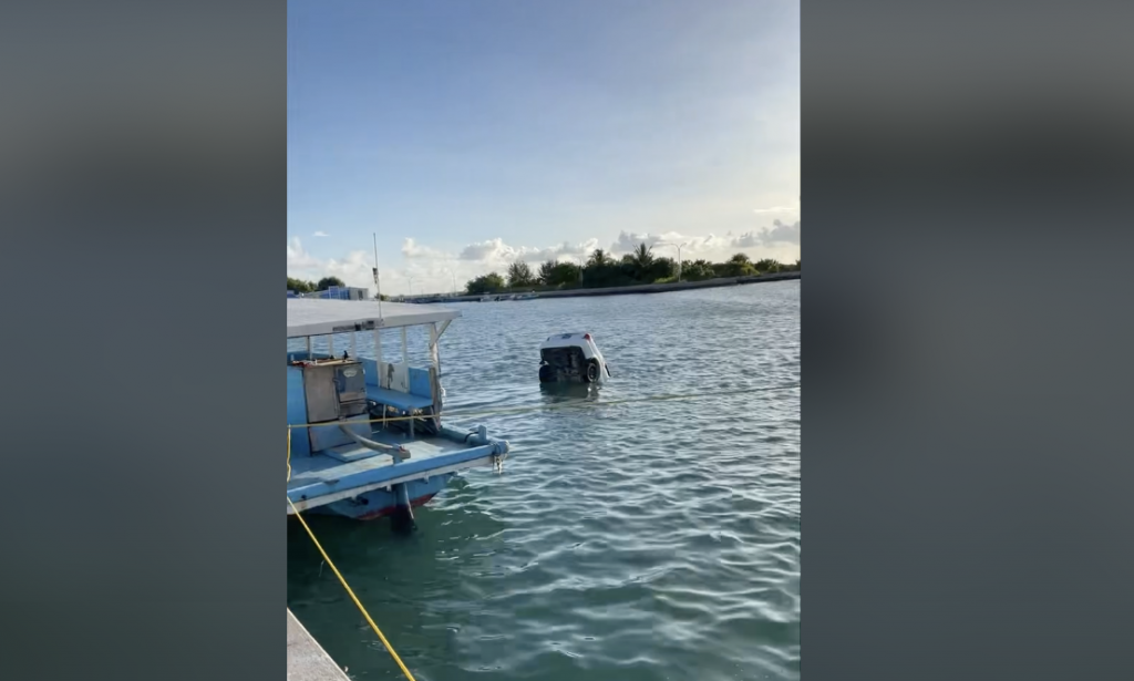 Fonadhoo falhu thereyah car eh vettihjje