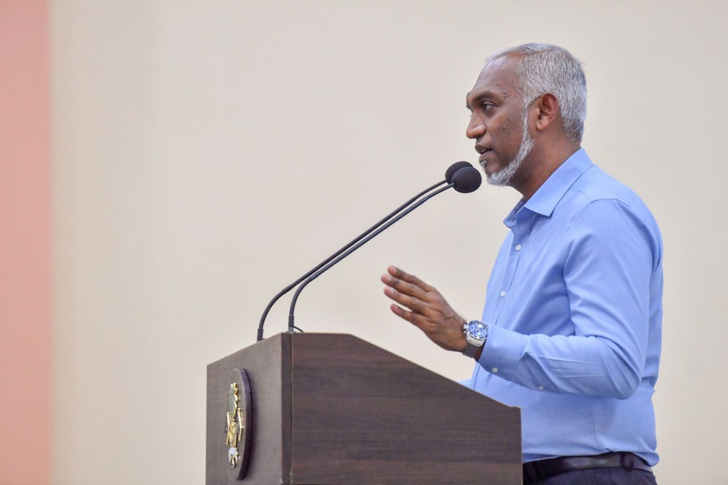 Nilandhoo Airport hadhaanee jet jessey fenvarah: Raees