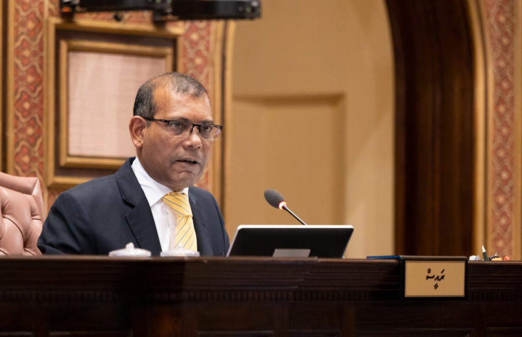Memberun sarukaarah vikey kamah thuhumathu kuravvai Majilis raees ge inzaareh