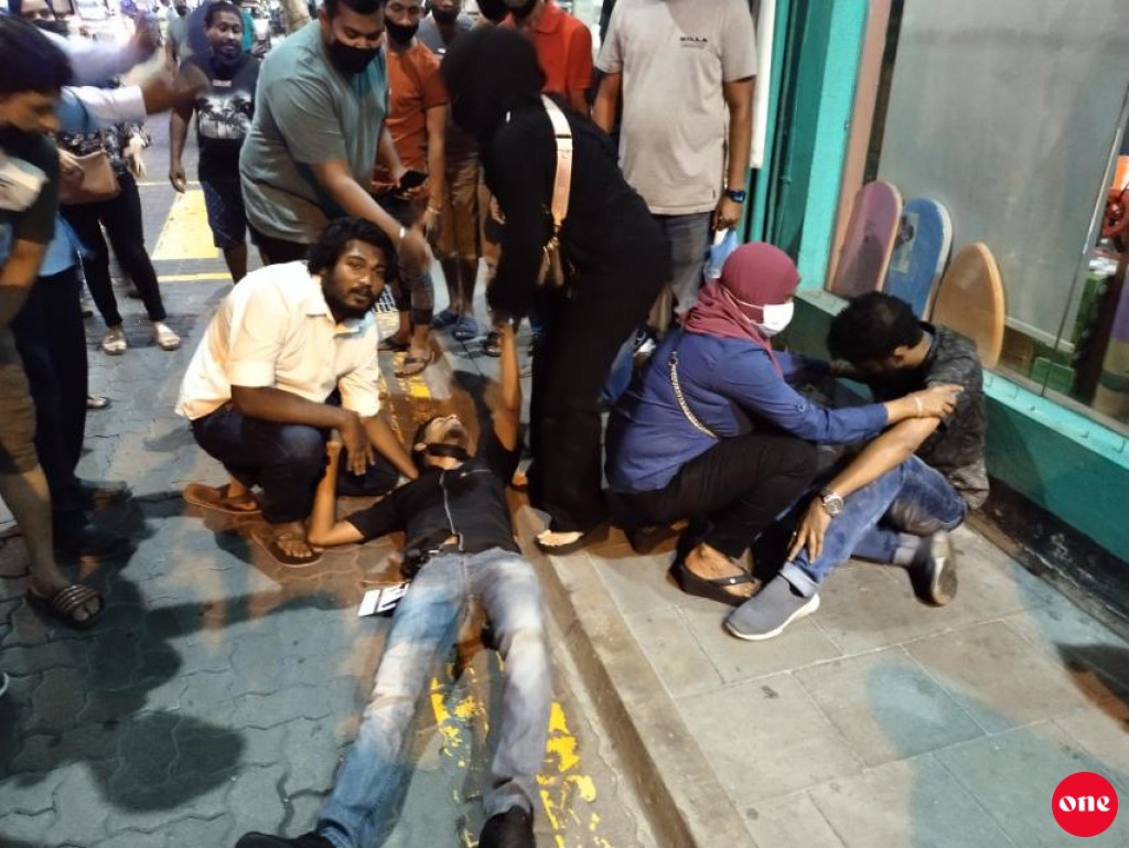 Idhikolhu muzaaharaa gai aanmun aai noosverin ah aniyaa vejje
