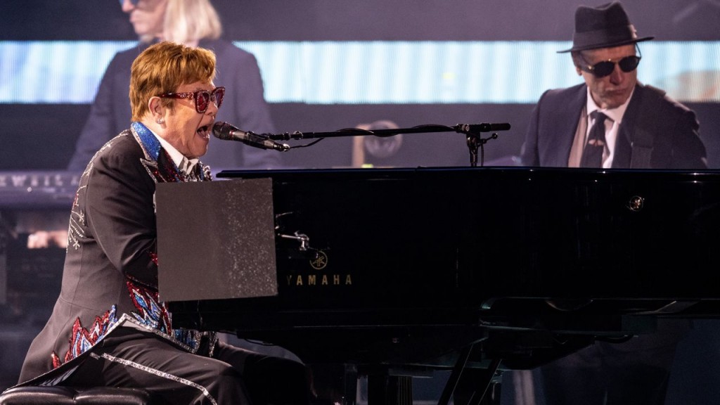 Elton John to headline Glastonbury 2023, the last UK show in his farewell tour