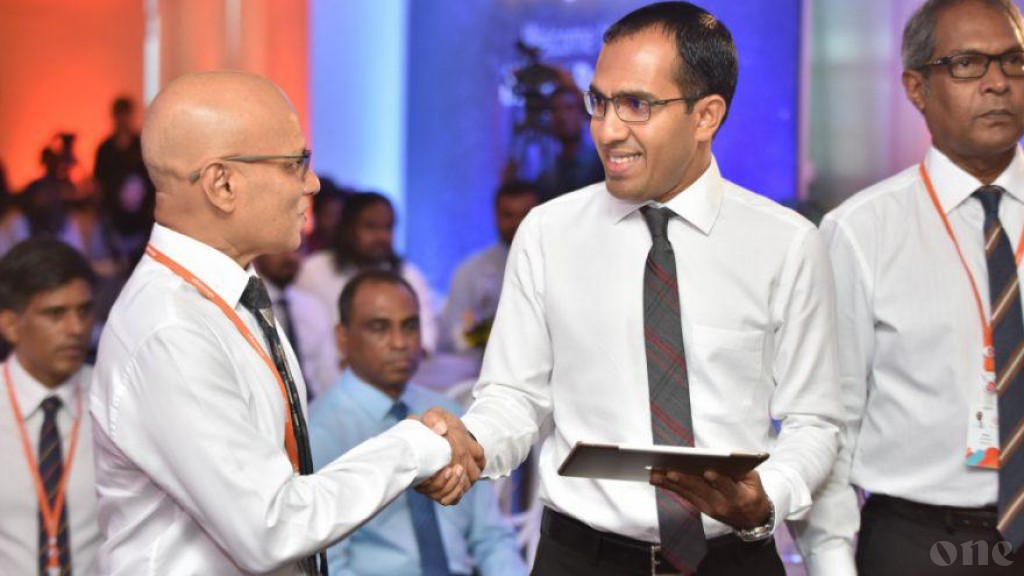 Dhiraagu partners with Communication Ministry for free access to Government Network for Civil Service Employees