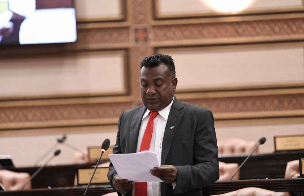 Raees Yameen vaguthun minivan nukohffi nama Imraan ge ithubaaru nei kamah hushahalhaanan: Jaabir