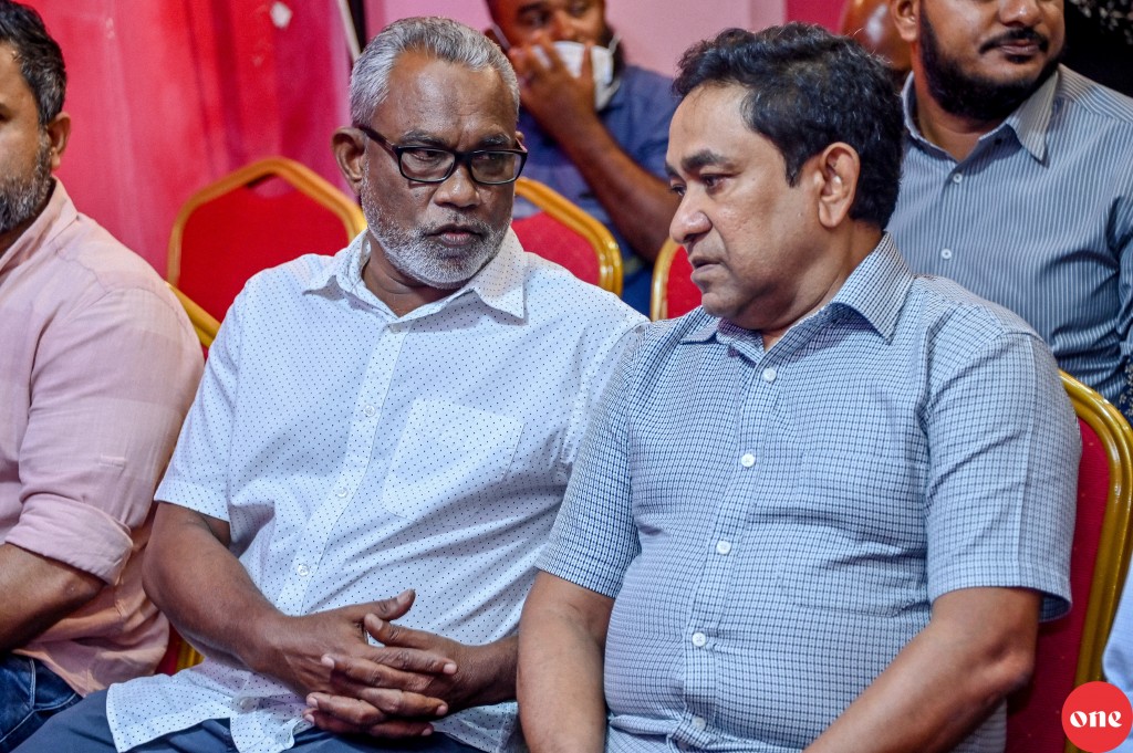 Yameen ah jehivadaigannavaanee Maumoon aai Nasheed ah jehunu haalu: Abdul Raheem