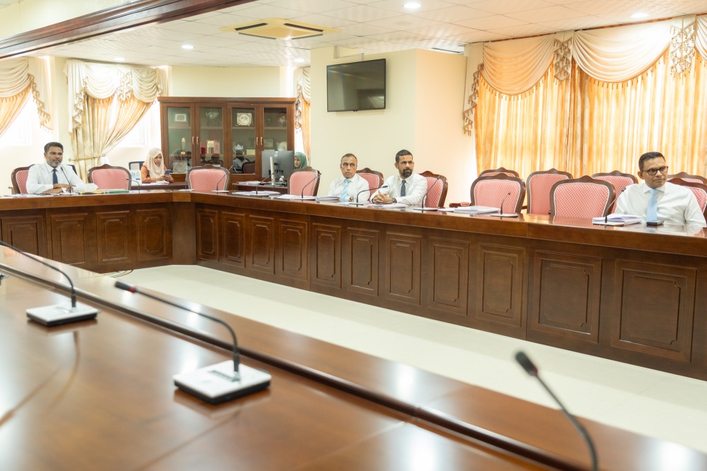 PCB ge raees kamah Hamdhee Ageel aaeku, board ah ayyan kuran 5 member akah committee inn ruhun dheefi