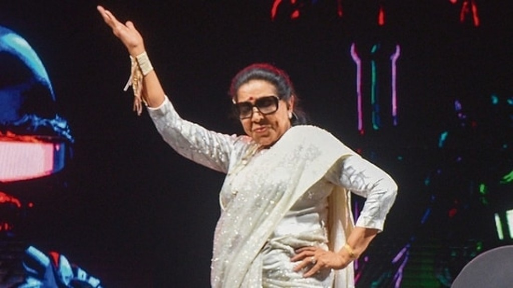Asha Bhosle 91 aharugai: “Tauba Tauba” lava kiyumaa eku Vicky ge “Hook Step” ves thamseelukohffi