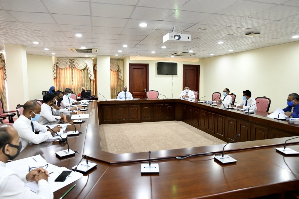 Dr.Mausoom alun huvaikuranjeheykamah Raees ah lafaa aruvan Committee in faaskoffi