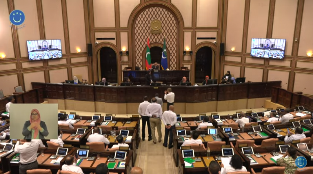 MDP member inge ihuthijaajuge sababun kuriah nugendhevigen Majilis jalsaa nimmaalaifi
