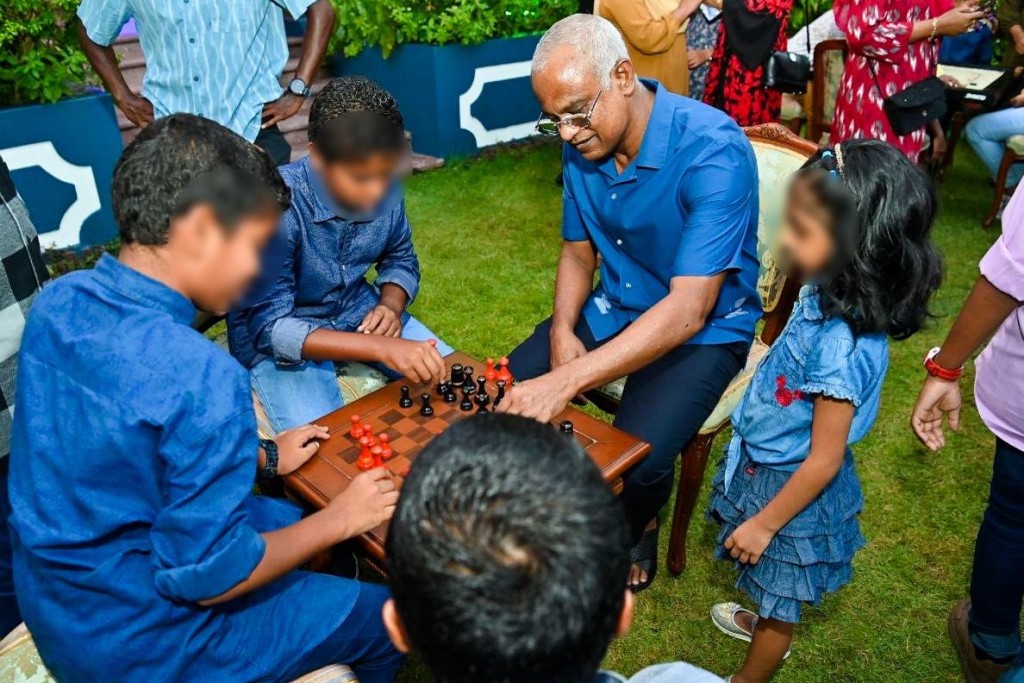 Gaumee tharahggeege visnumugai dharin bodukuran Raees ilthimaaskurahvvaifi