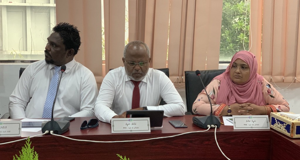 Baa jamaaludhin bimugai arabiyya School hedhumaa gulhey gothun Rayyithunge hiyaalu hoadhanee