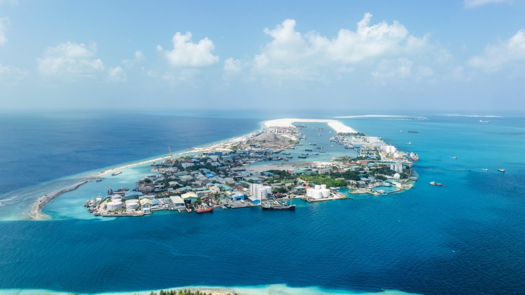 Thilafushin gellunu meehaa maruvefai ovvai fenijje
