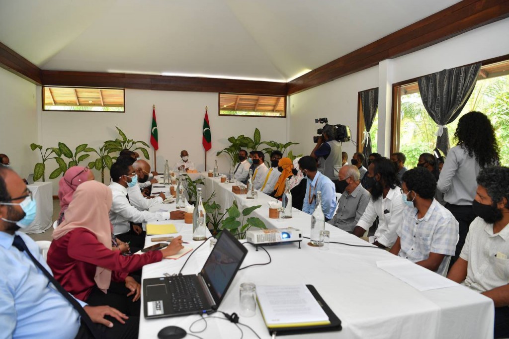 Hanimaadhoo airport ah bin ithurukuraa medhu huri kanboduvunthakah Raees hallu hoahdhavai dhevvaifi
