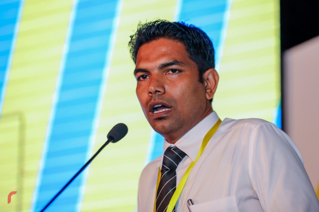 Raees office ge Minister kamun Shifaaz vaki koffi