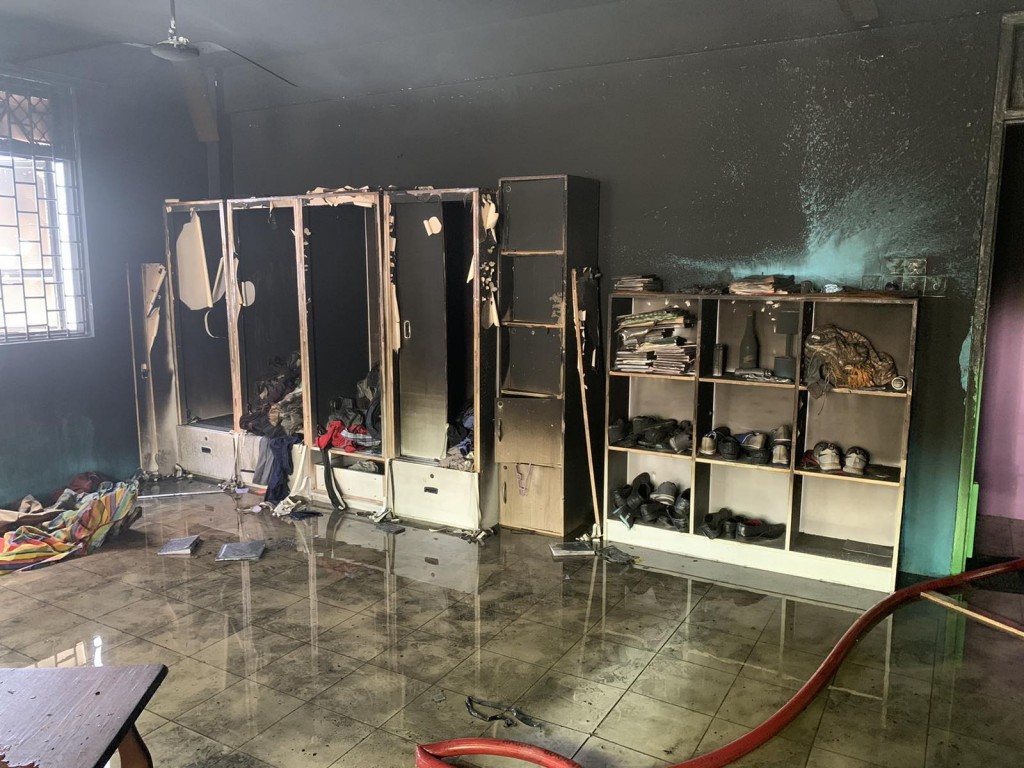 Kuda kudhinge hiyaagai alifaanuge haadhisaaeh hi'ngai bodethi gehllun thakeh