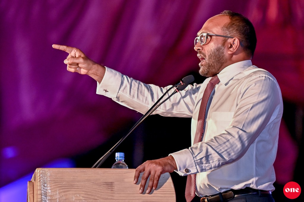 Hukum aaeku Jameel: ''Mieetho insaafakee?''