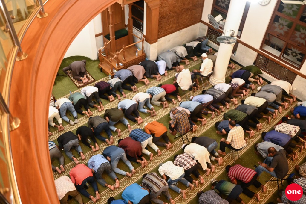 Miskithakugai jamaa'athugai namaadhu kurun huhtaalan angaifi