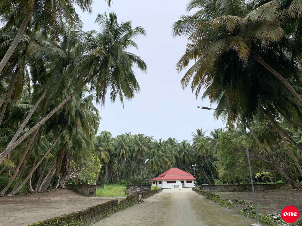 Aiytheri masahkathaai thedhui vadaamuge molhukan Kandoodhoo hukuru miskithun