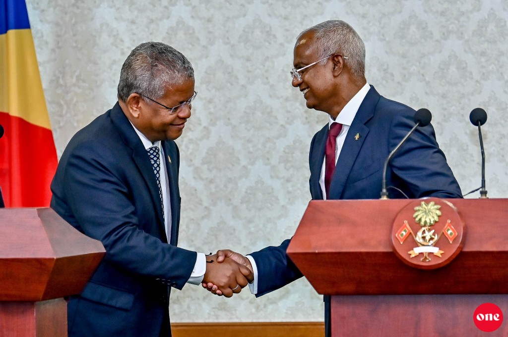 Raajje aai Seychelles aa dhemedhu 4 ebbasvumehggai soi koffi