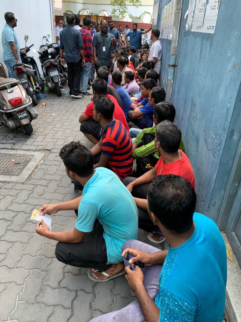 Immigration: 80 expat workers taken under custody