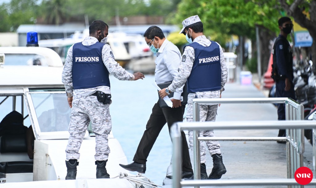 Sih'hee gothun libidhaane nurakkalakun salaamaiy kuran Raees Yameen geah badhalu kuran govaalaifi
