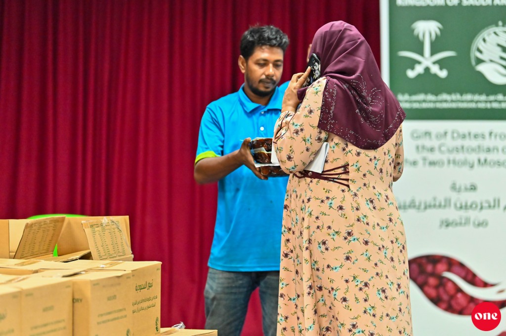 ވަން ފޮޓޯ: ސައުދީން ހަދިޔާކުރި ކަދުރު ބަހަން ފެށުން