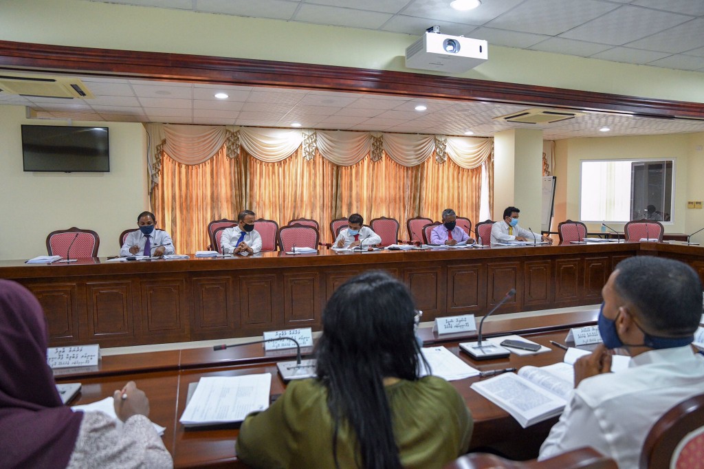Tax appeal tribunal ah ayyan kurumah Munavvar aai Sheereen ah Committee inn ruhun dheefi