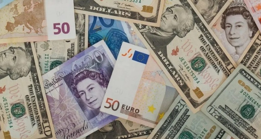 America dollar ahvvure aguhuri faisaathah!
