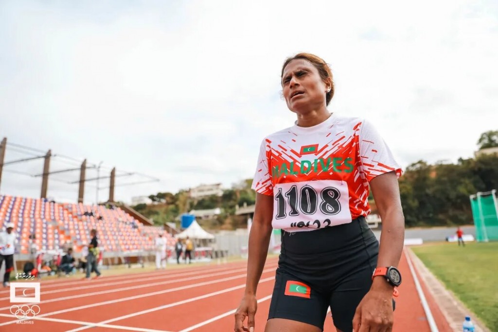 Samha, bodu kaamiyaabee akaa eku anekkaaves 5000 meter record aa koffi