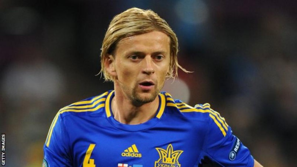 Russia aa dhekolhah vaahaka nudhakkaathee Ukrain gaumee team ge kureege captain ah fiyavalhu alhanee