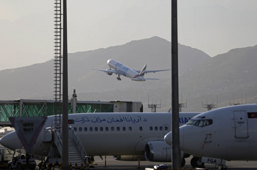 Beyruge airline thakun Afghanistan ge vaige sarahadhu beynun nukuraathee, Taliban ah bodu gonjehumeh