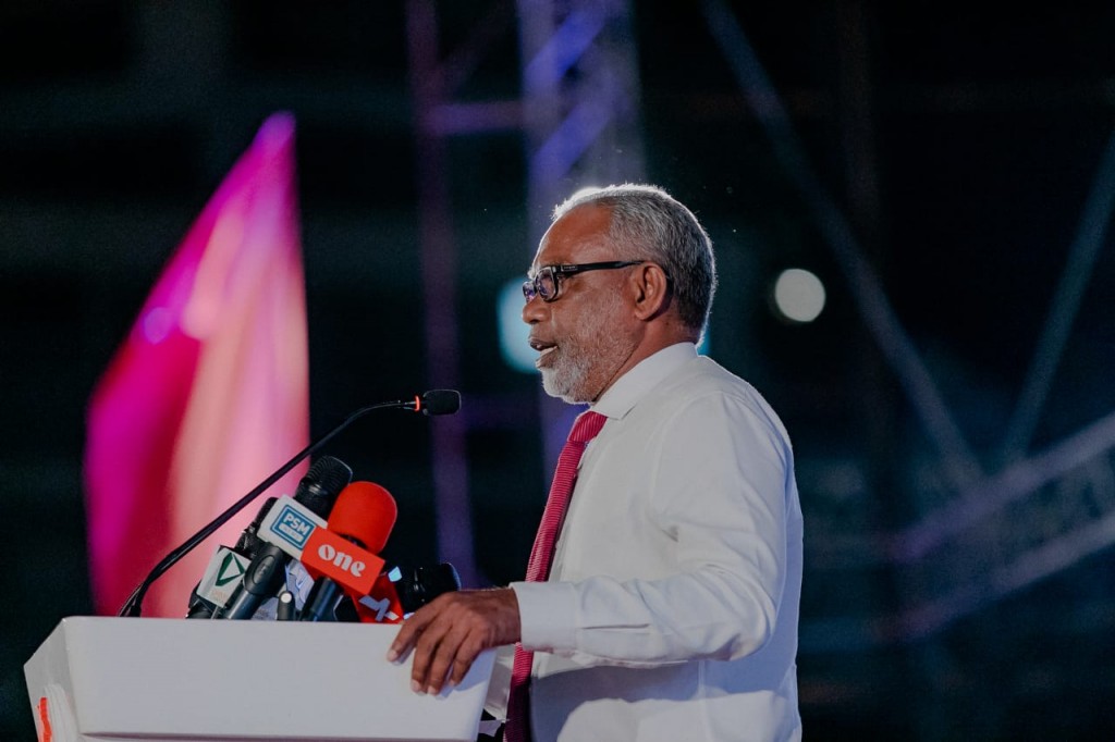 India ge eheegai midhiya riyaasee inthihaabu vanee 