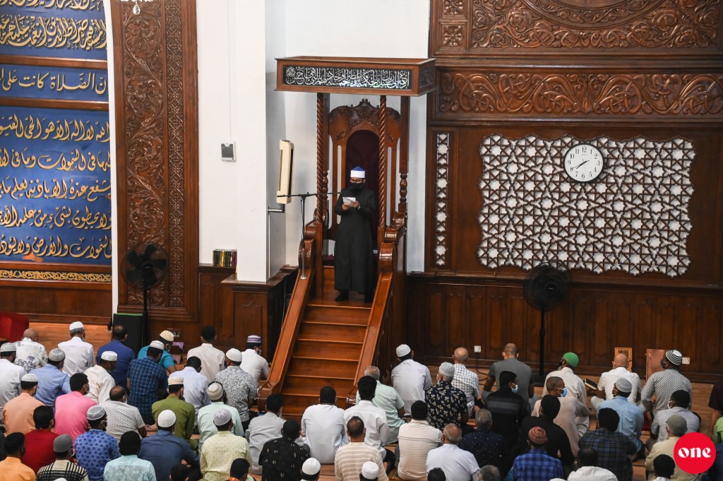 Amaan kameh neiy mujuthamau eh tahraggee eh nuvaane: Huthubaa