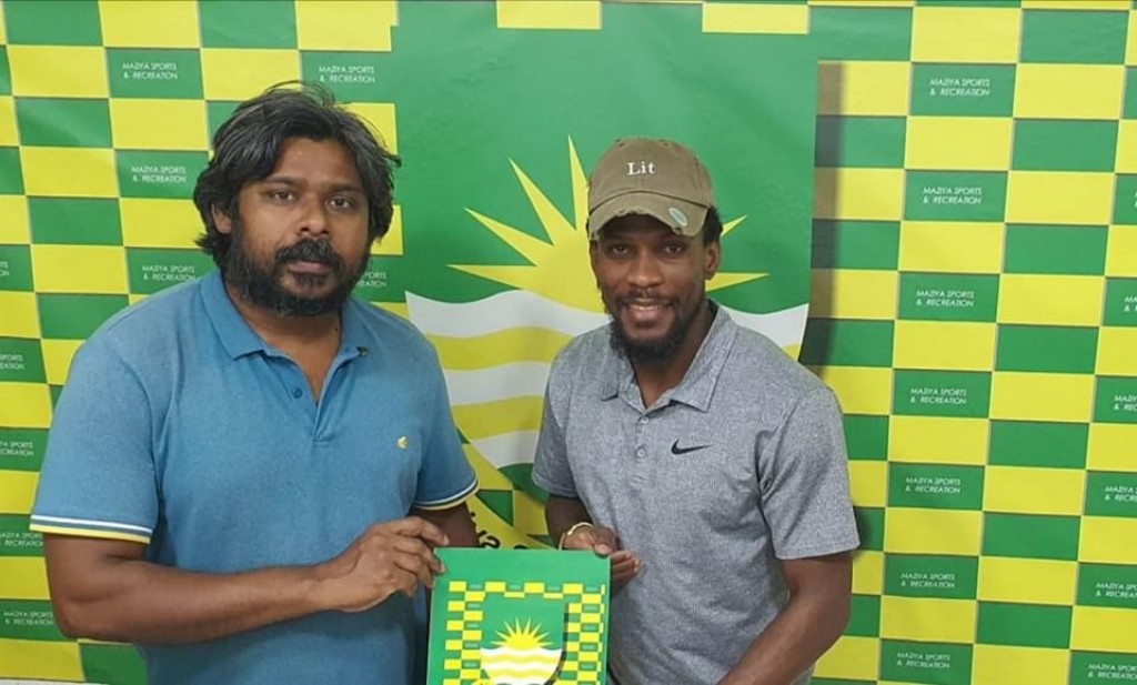 Maziya in Stewart ge ebbasvun aa kohffi